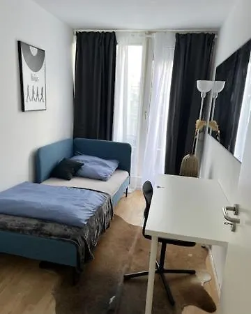 Apartment Helle Moeblierte 4 Schlafplaetze Zentral 20 Minuten Von Innenstadt Muenchen